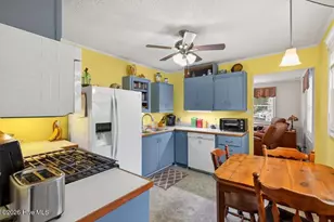 1008 Tatum Dr, New Bern, NC 28560 - Photo 7