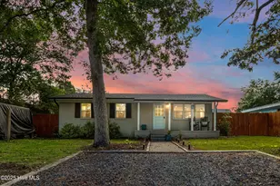 424 Keziah St, Oak Island, NC 28465 - Photo 3