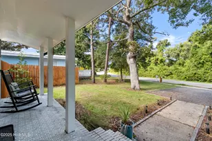 424 Keziah St, Oak Island, NC 28465 - Photo 5