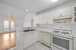 607 Spring Forest Rd, Greenville, NC 27834 - Photo 5