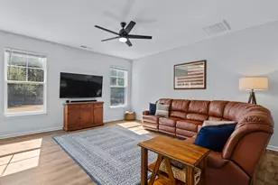 203 Stackleather Pl, Sneads Ferry, NC 28460 - Photo 15