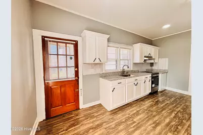 201 N Massey Street, Selma, NC 27576 - Photo 9