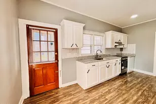 201 N Massey St, Selma, NC 27576 - Photo 9
