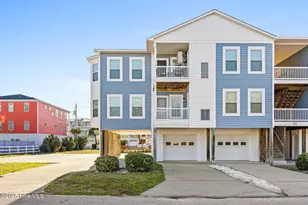 1701 Bowfin Ln, Carolina Beach, NC 28428 - Photo 1