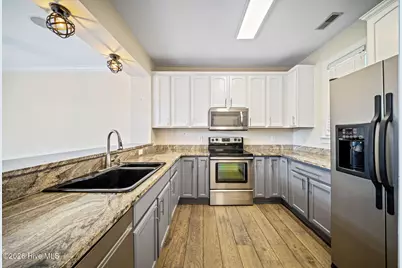 648 Village Park Drive #Unit 302, Wilmington, NC 28405 - Photo 17