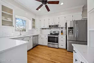 705 Kempton Dr, Greenville, NC 27834 - Photo 11