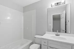 32 Scott St, Greenville, NC 27858 - Photo 17