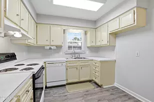 32 Scott St, Greenville, NC 27858 - Photo 15