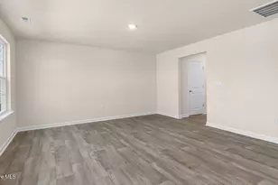 291 Palm Dr, Sanford, NC 27332 - Photo 11