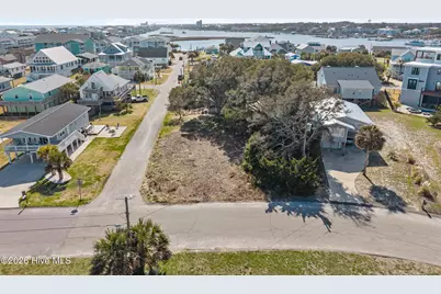 201 Virginia Avenue, Carolina Beach, NC 28428 - Photo 3