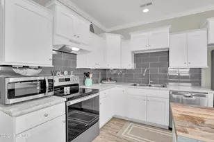 1017 1st St, Surf City, NC 28445 - Photo 15