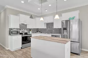 1017 1st St, Surf City, NC 28445 - Photo 17