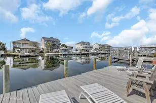 1017 1st St, Surf City, NC 28445 - Photo 9