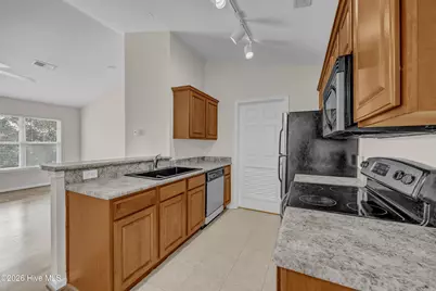 4416 Jay Bird Circle #Unit 201, Wilmington, NC 28412 - Photo 15