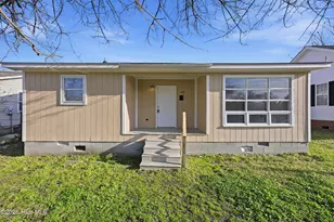 410 Bank St, Elizabeth City, NC 27909 - Photo 1