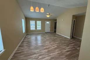 128 NW 12th St, Oak Island, NC 28465 - Photo 5