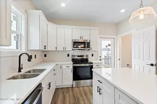 209 Shell Rd, Surf City, NC 28445 - Photo 23