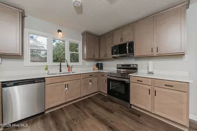 605 Winchester Road, Jacksonville, NC 28546 - Photo 15