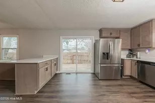 605 Winchester Rd, Jacksonville, NC 28546 - Photo 13