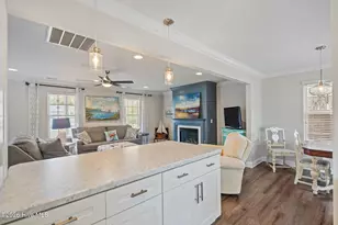142 NE 14th St, Oak Island, NC 28465 - Photo 17