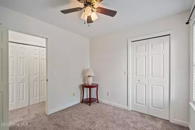 142 NE 14th Street, Oak Island, NC 28465 - Photo 33