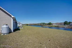 205 Antioch Lakes Rd, New Bern, NC 28560 - Photo 9
