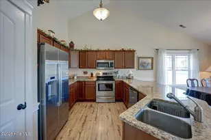 205 Antioch Lakes Rd, New Bern, NC 28560 - Photo 23