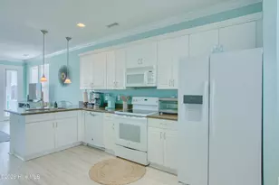 106 Egret Landing Ct, Surf City, NC 28445 - Photo 3