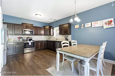 815 Tuscarora Trail, Jacksonville, NC 28546 - Photo 9