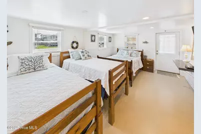 117 Salisbury Street, Holden Beach, NC 28462 - Photo 17
