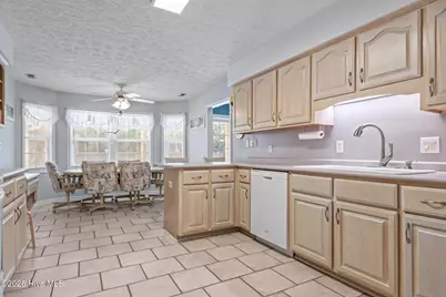 303 Pine Knoll Circle, Pine Knoll Shores, NC 28512 - Photo 9