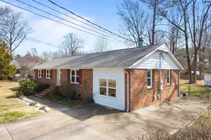 2909 Northwoods Dr, Jacksonville, NC 28540 - Photo 3