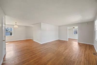 2909 Northwoods Drive, Jacksonville, NC 28540 - Photo 7