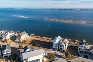 227 Back St, Newport, NC 28570 - Photo 21