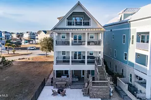 227 Back St, Newport, NC 28570 - Photo 7