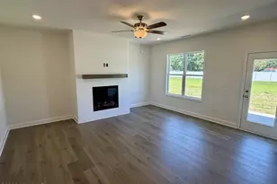 61 W Coulter Ct, Selma, NC 27576 - Photo 5
