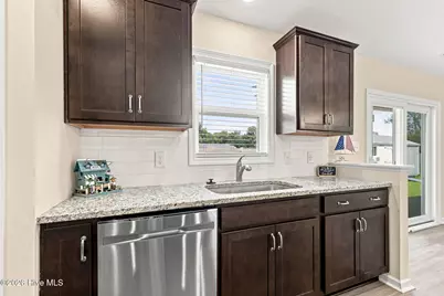 621 West Beaufort Road, Beaufort, NC 28516 - Photo 67