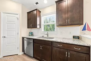 621 W Beaufort Rd, Beaufort, NC 28516 - Photo 13
