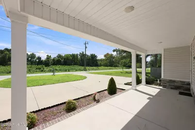 621 West Beaufort Road, Beaufort, NC 28516 - Photo 33