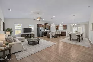 621 W Beaufort Rd, Beaufort, NC 28516 - Photo 3
