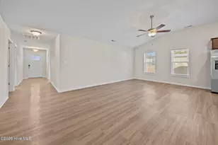 621 W Beaufort Rd, Beaufort, NC 28516 - Photo 9
