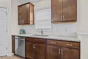 621 W Beaufort Rd, Beaufort, NC 28516 - Photo 11