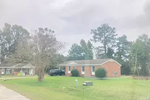 1405 Mockingbird Ln, New Bern, NC 28562 - Photo 5