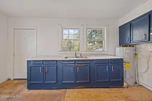 306 Easy St, La Grange, NC 28551 - Photo 7