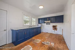 306 Easy St, La Grange, NC 28551 - Photo 5