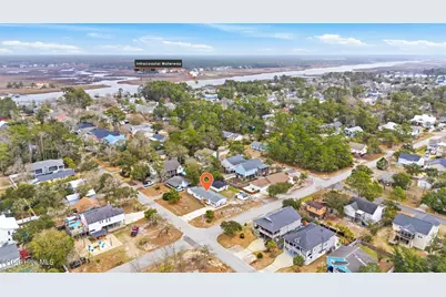 304 NE 50th Street, Oak Island, NC 28465 - Photo 13