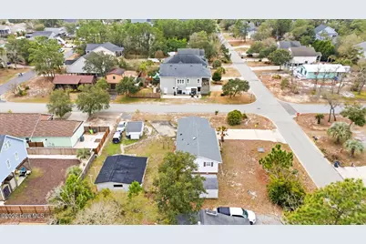 304 NE 50th Street, Oak Island, NC 28465 - Photo 7