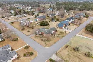 1601 River Bluff Rd, Morehead City, NC 28557 - Photo 25