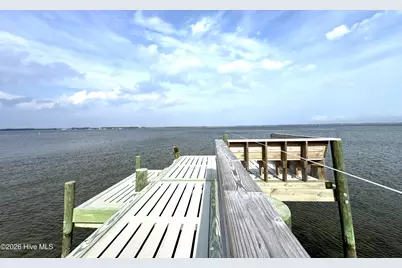 1601 River Bluff Road, Morehead City, NC 28557 - Photo 3
