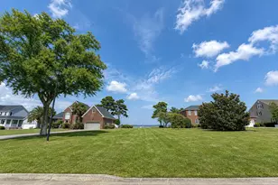 1601 River Bluff Rd, Morehead City, NC 28557 - Photo 25